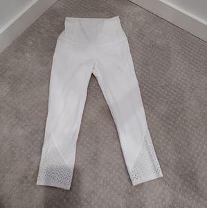 Capri length Lululemon Athletic Tights